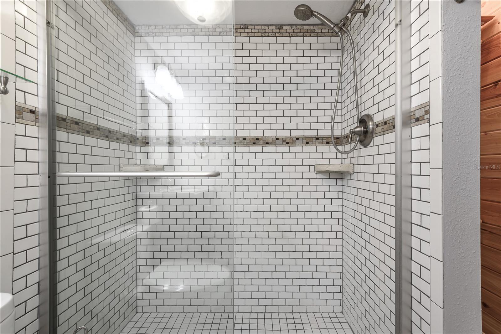 Image 13 of 31 For 3325 Bayshore Boulevard A17