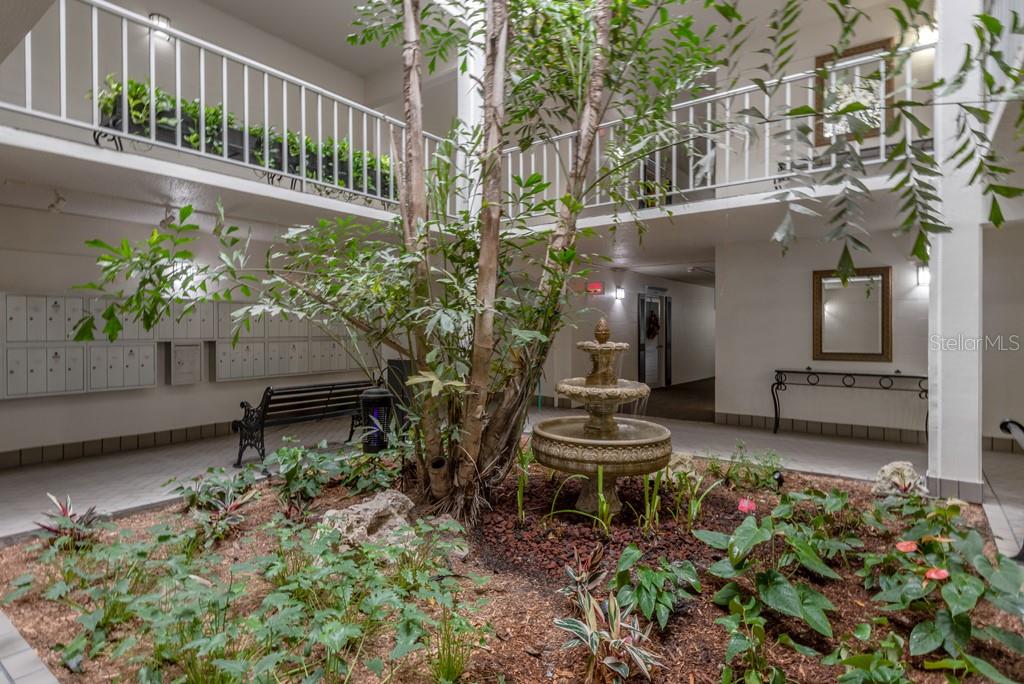 Image 27 of 31 For 3325 Bayshore Boulevard A17