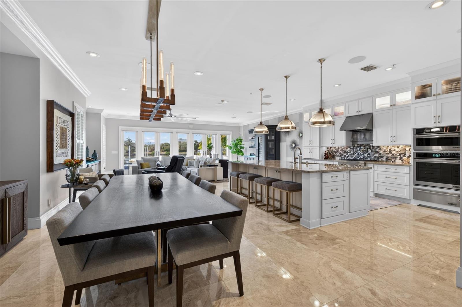 Image 13 of 74 For 1009 Royal Pass Road