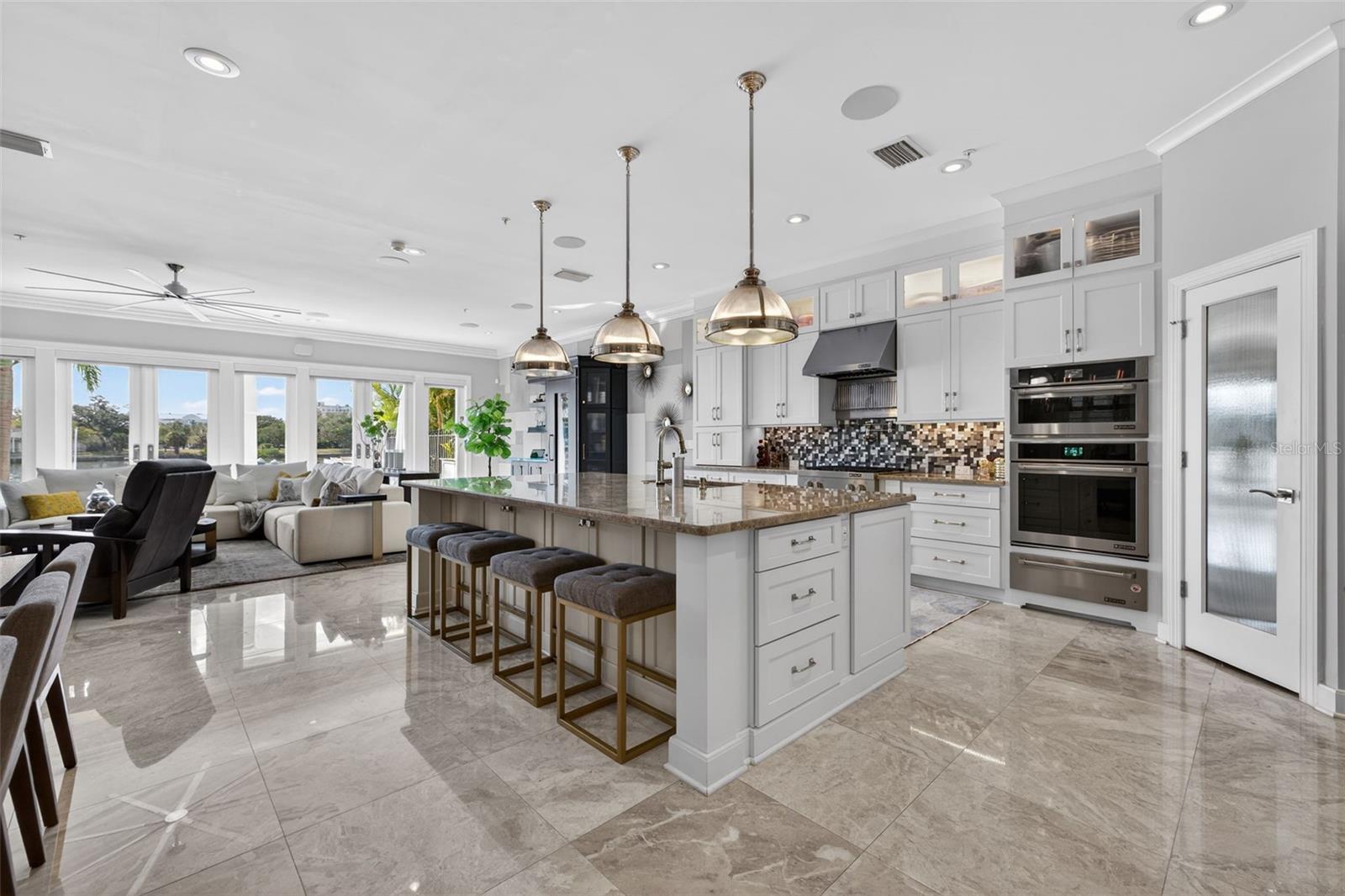 Image 15 of 74 For 1009 Royal Pass Road