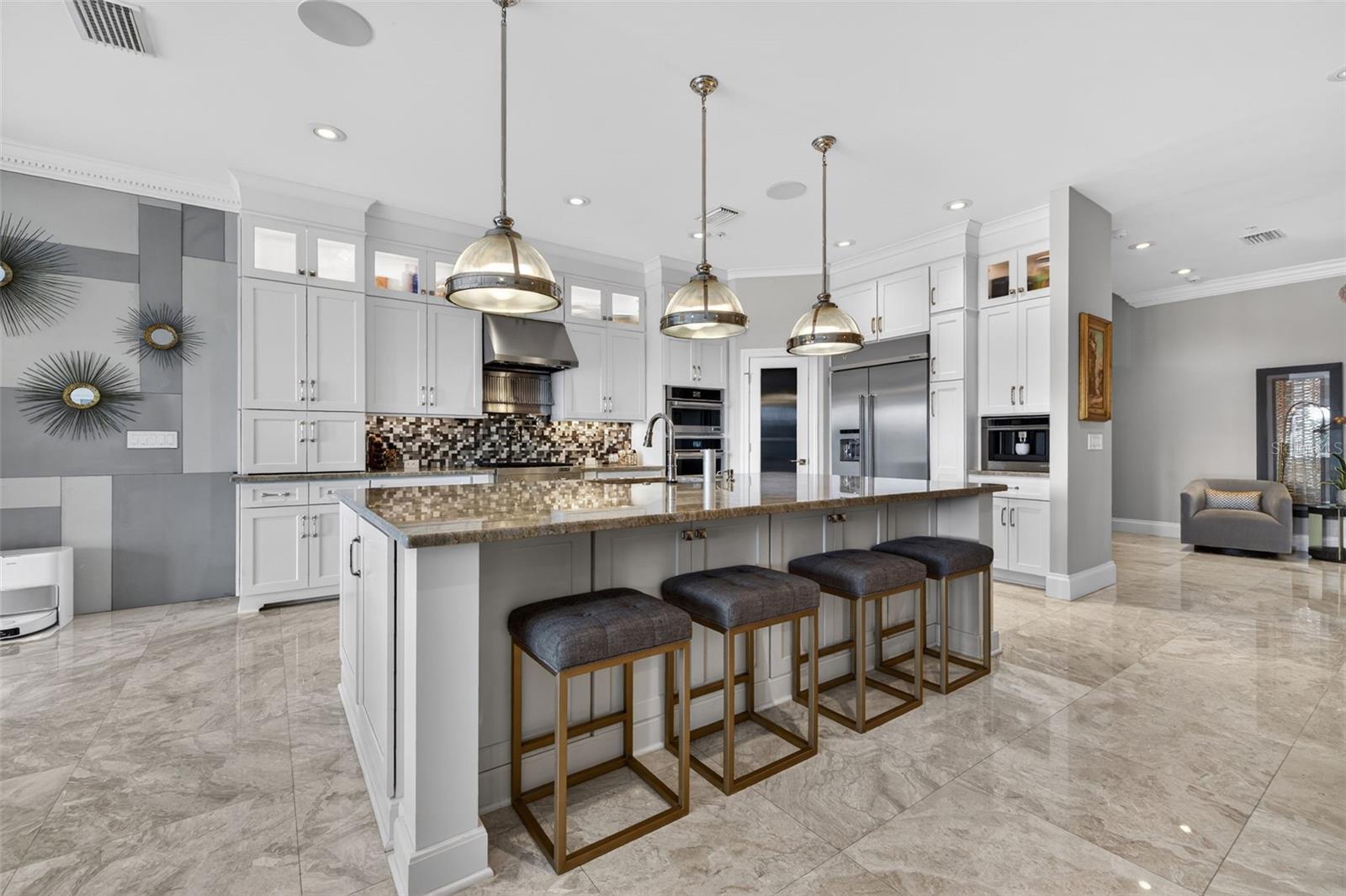 Image 19 of 74 For 1009 Royal Pass Road