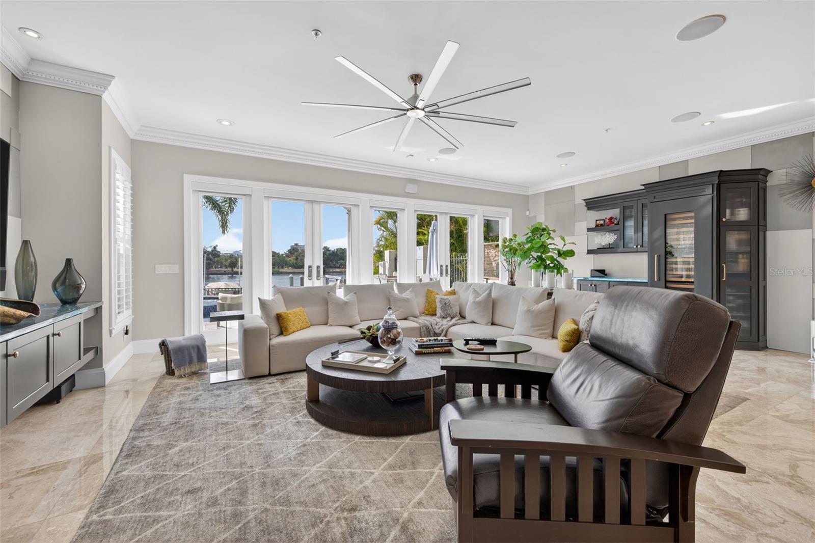 Image 21 of 74 For 1009 Royal Pass Road