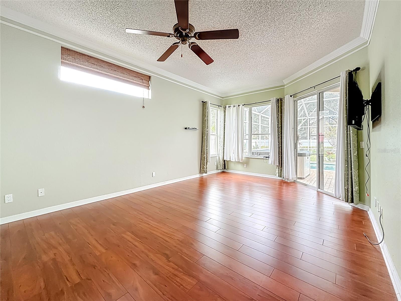 Image 16 of 57 For 2387 Hillcreek Circle E