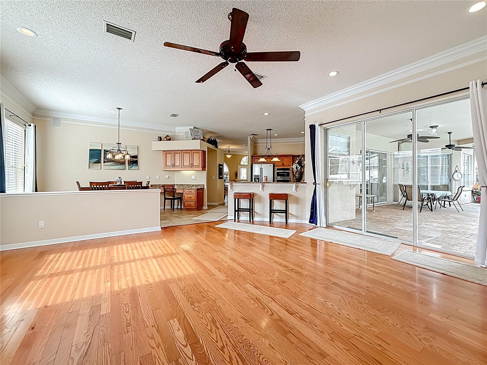 Image 33 of 57 For 2387 Hillcreek Circle E