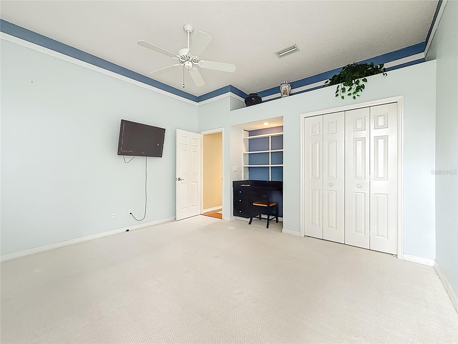 Image 36 of 57 For 2387 Hillcreek Circle E