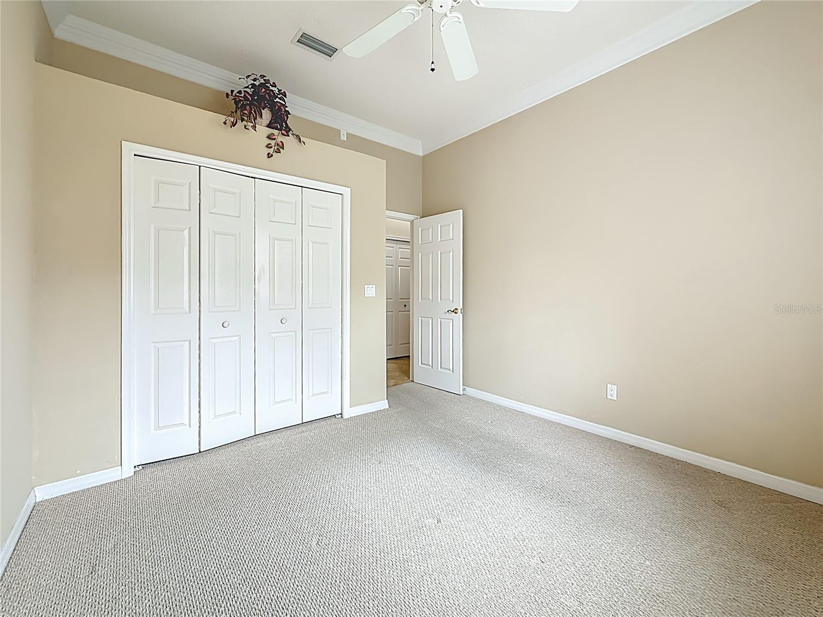 Image 38 of 57 For 2387 Hillcreek Circle E