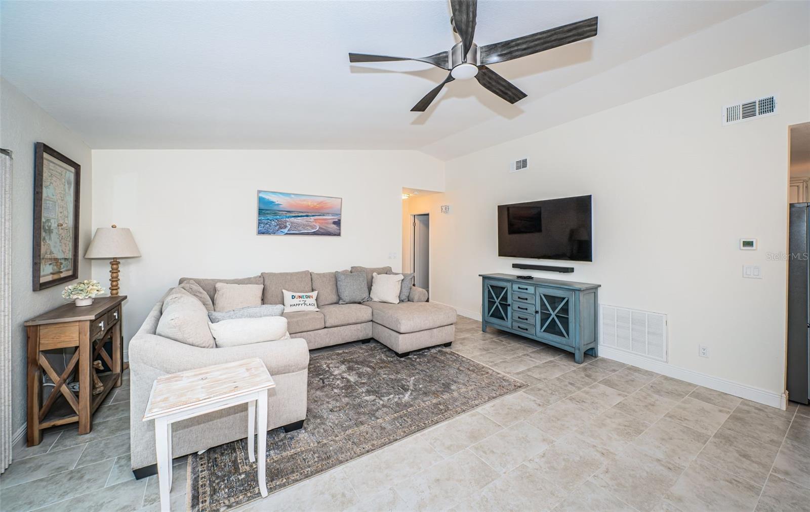 Image 13 of 40 For 969 Gulf View Boulevard