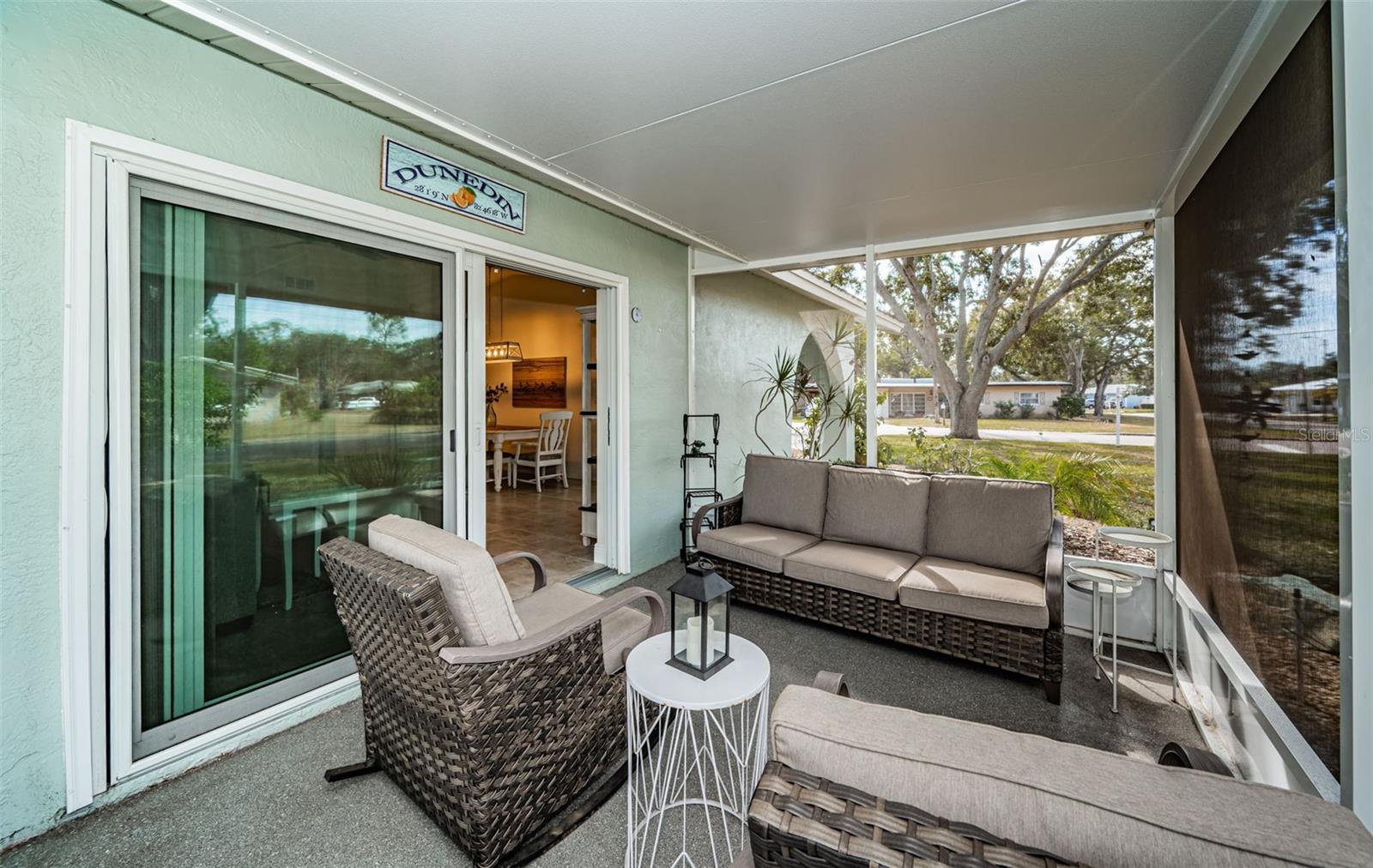 Image 32 of 40 For 969 Gulf View Boulevard