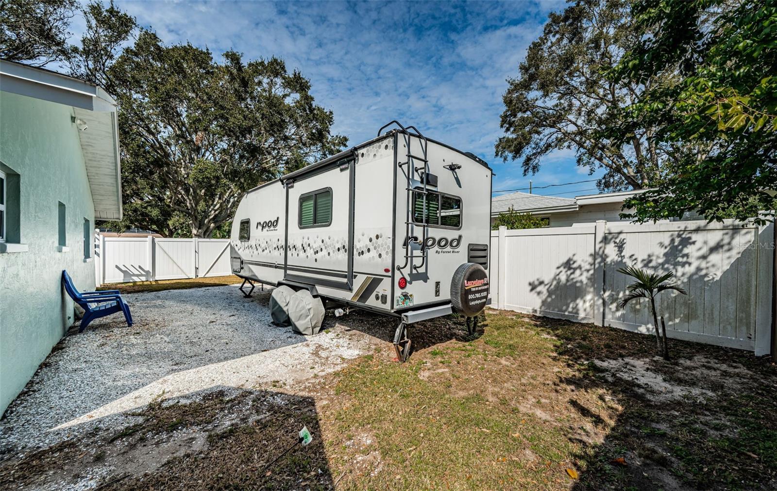 Image 39 of 40 For 969 Gulf View Boulevard