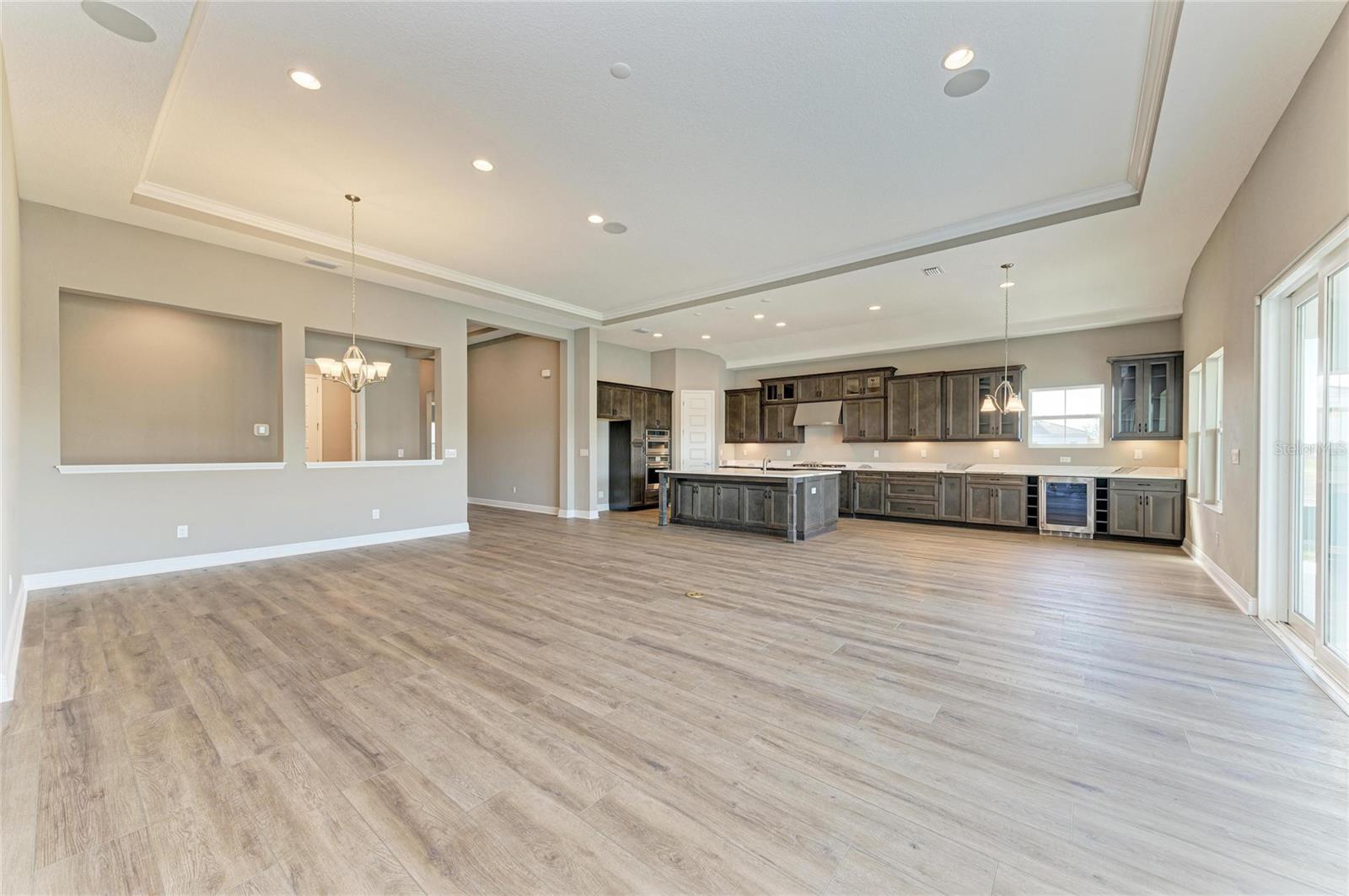 Image 17 of 34 For 10227 Longmeadow Avenue