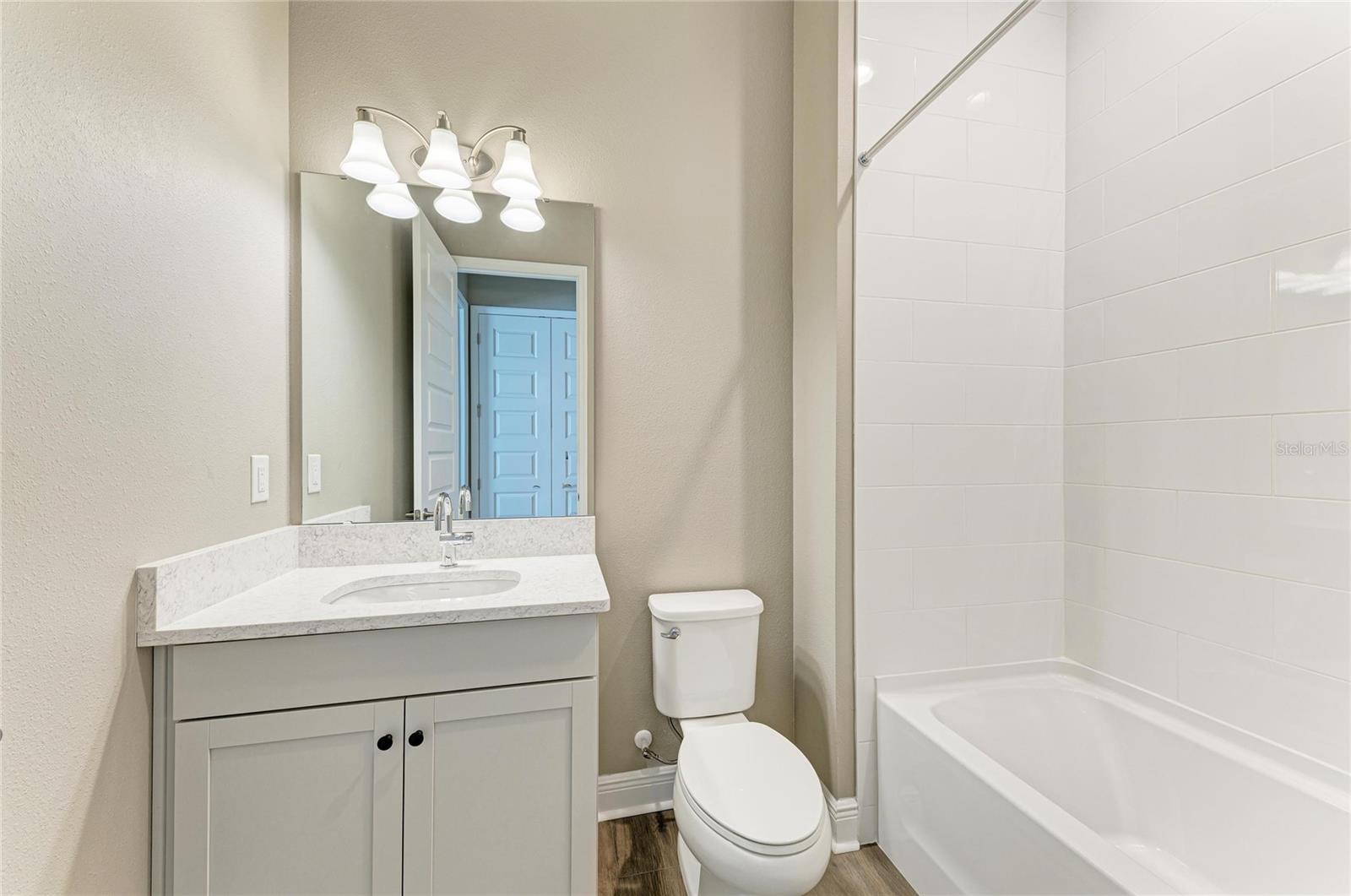 Image 28 of 34 For 10227 Longmeadow Avenue