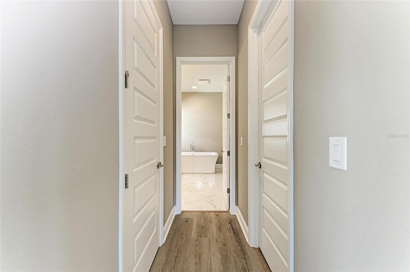 Image 7 of 34 For 10227 Longmeadow Avenue