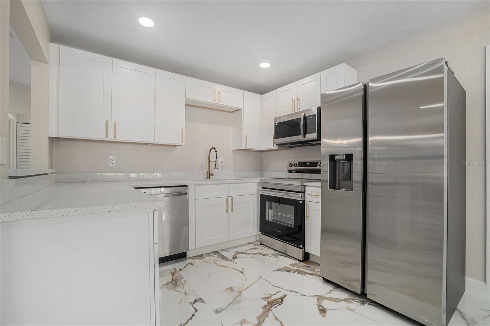 Image 11 of 32 For 21406 Peach Blossom Street