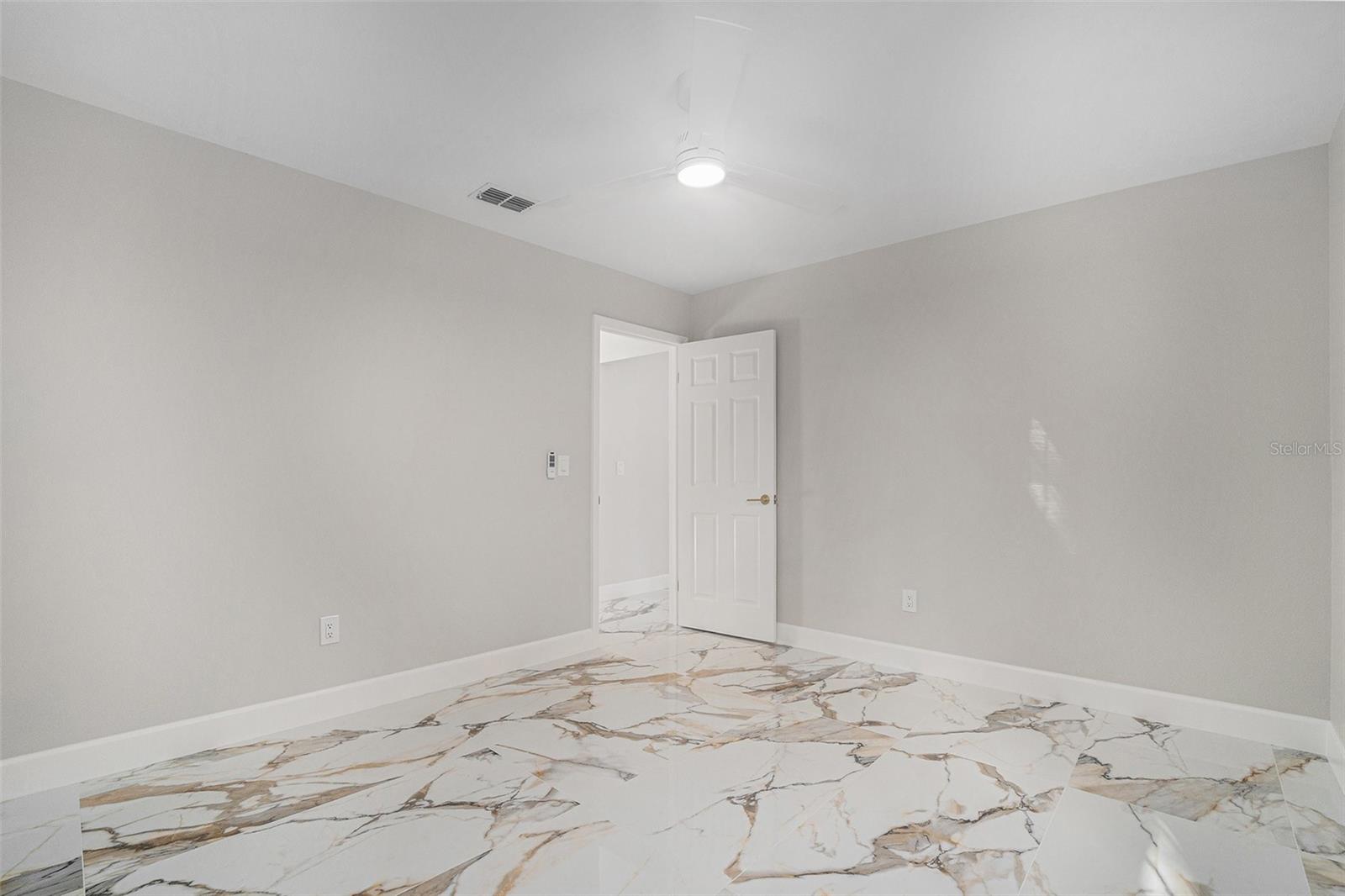 Image 17 of 32 For 21406 Peach Blossom Street