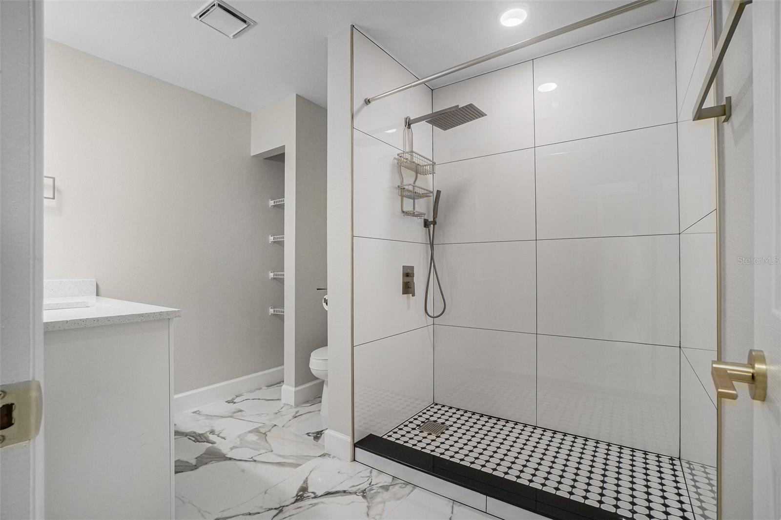 Image 20 of 32 For 21406 Peach Blossom Street