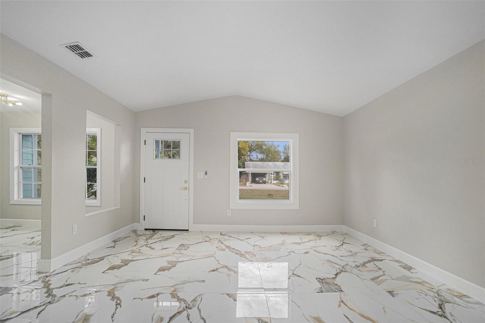 Image 5 of 32 For 21406 Peach Blossom Street