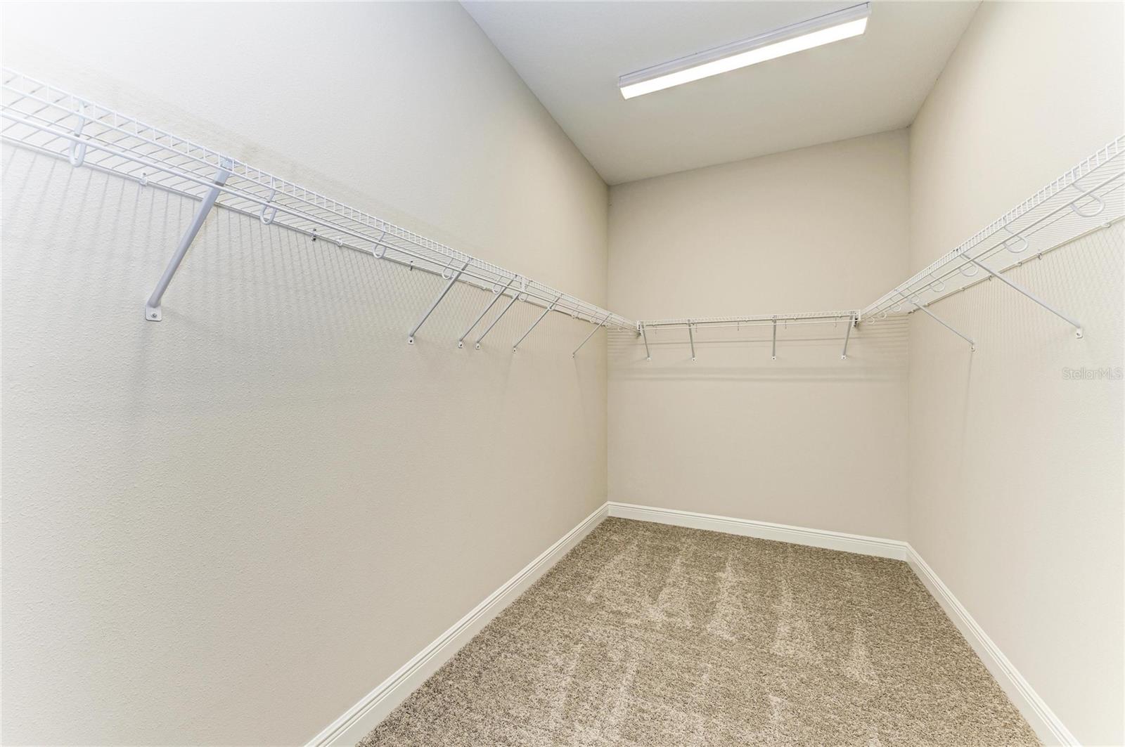 Image 10 of 46 For 10073 Meadowrun Drive