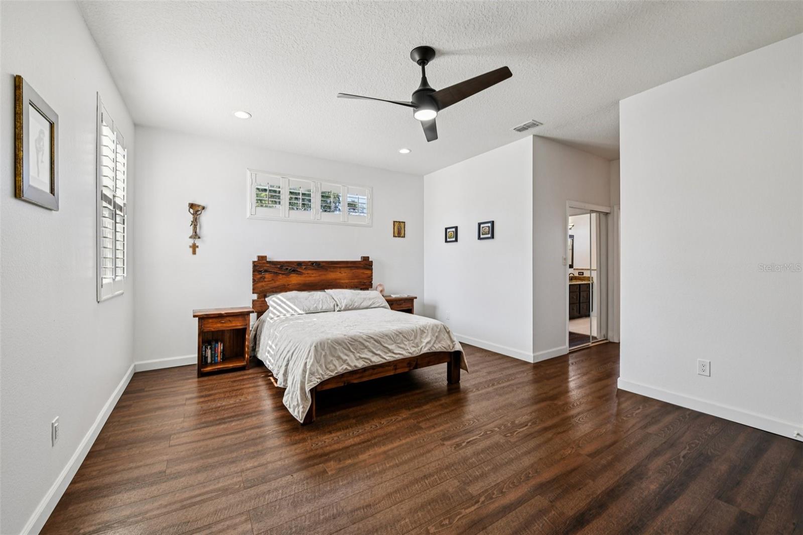 Image 21 of 49 For 8203 Lake Crowell Circle