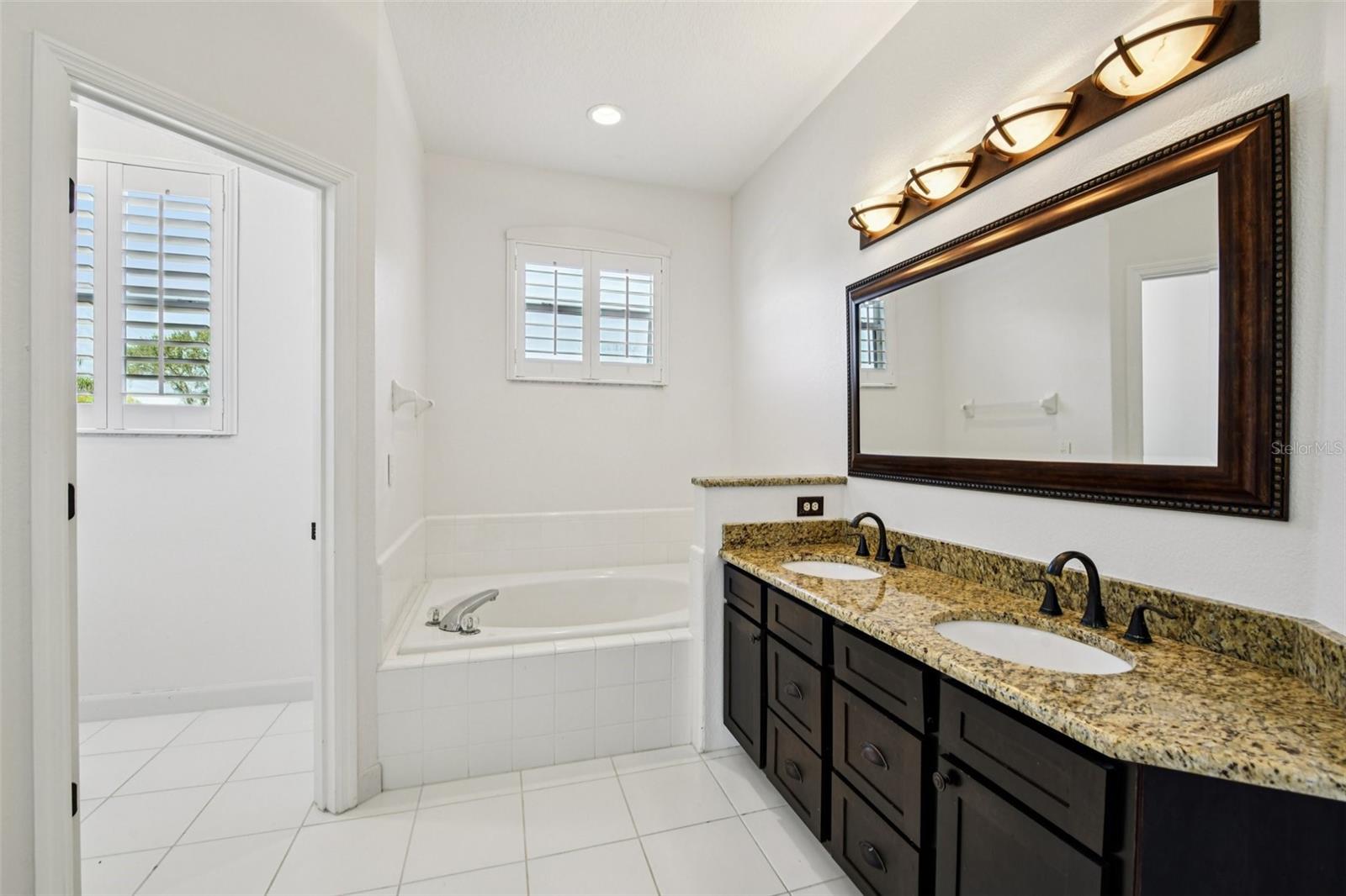 Image 23 of 49 For 8203 Lake Crowell Circle