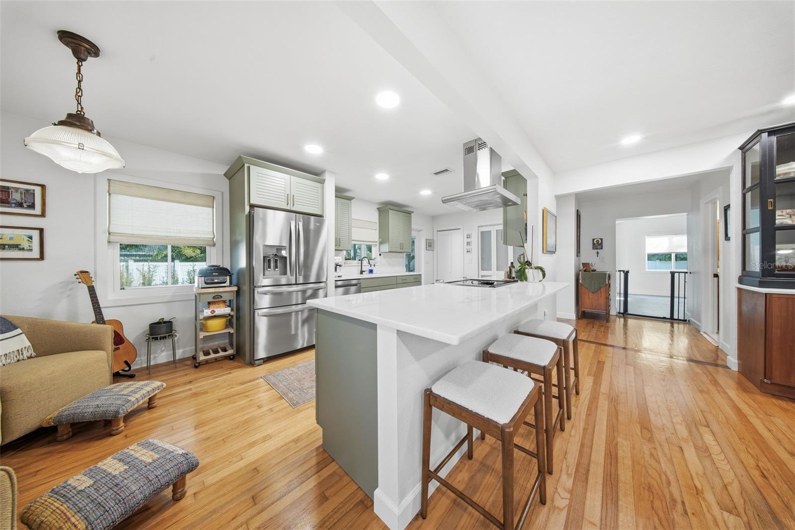 Image 13 of 90 For 1830 Main Street