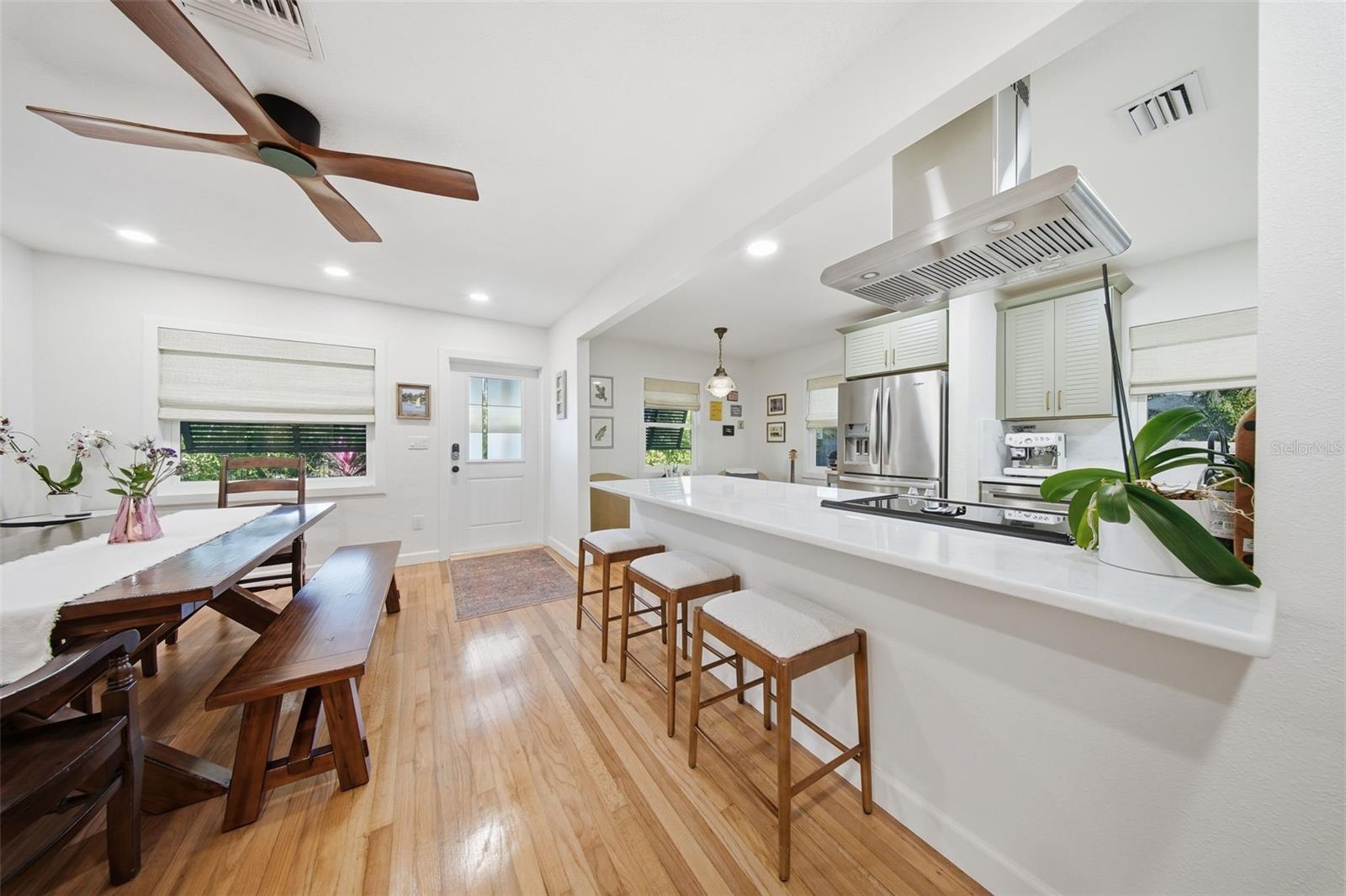 Image 22 of 90 For 1830 Main Street