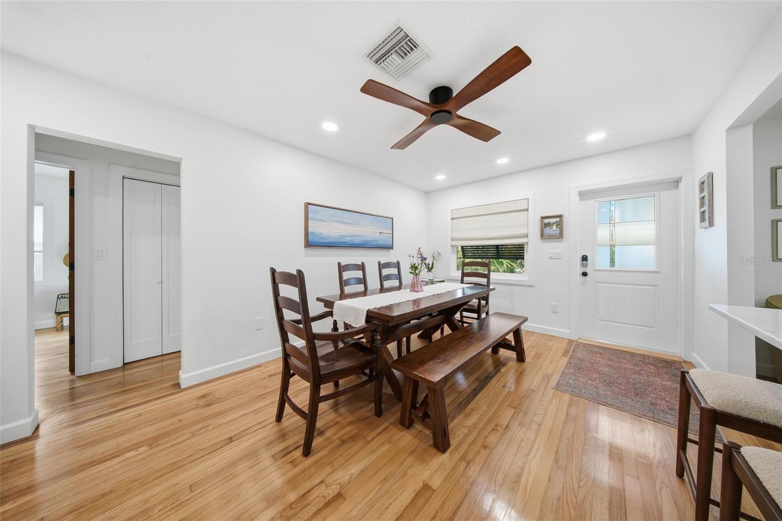 Image 24 of 90 For 1830 Main Street