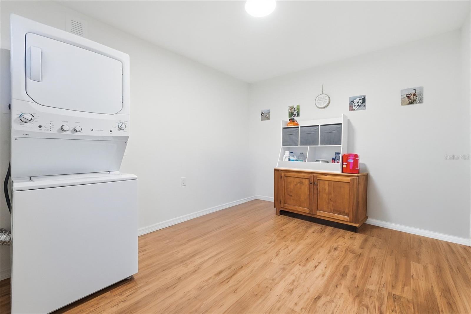 Image 63 of 90 For 1830 Main Street