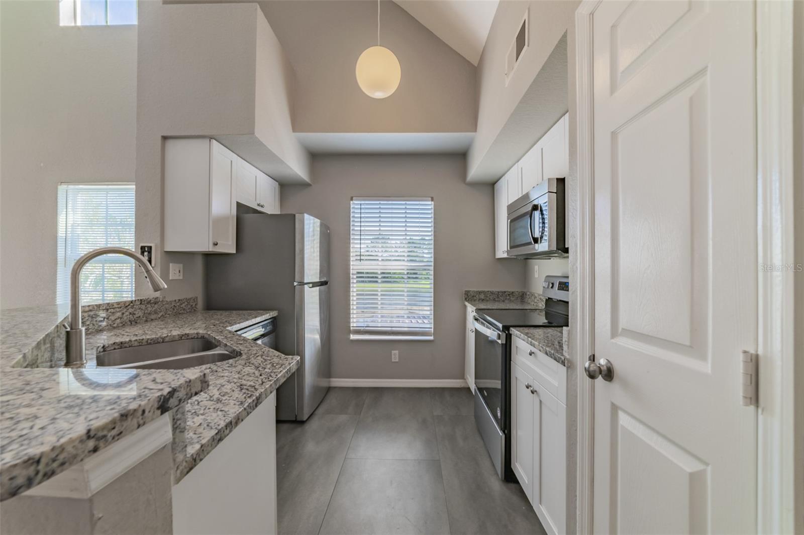 Image 10 of 52 For 9028 Lake Chase Island Way 9028