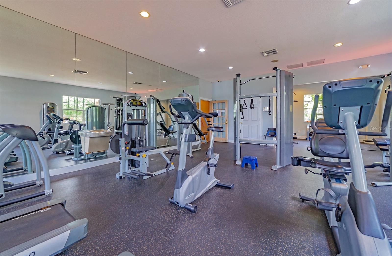 Image 31 of 52 For 9028 Lake Chase Island Way 9028