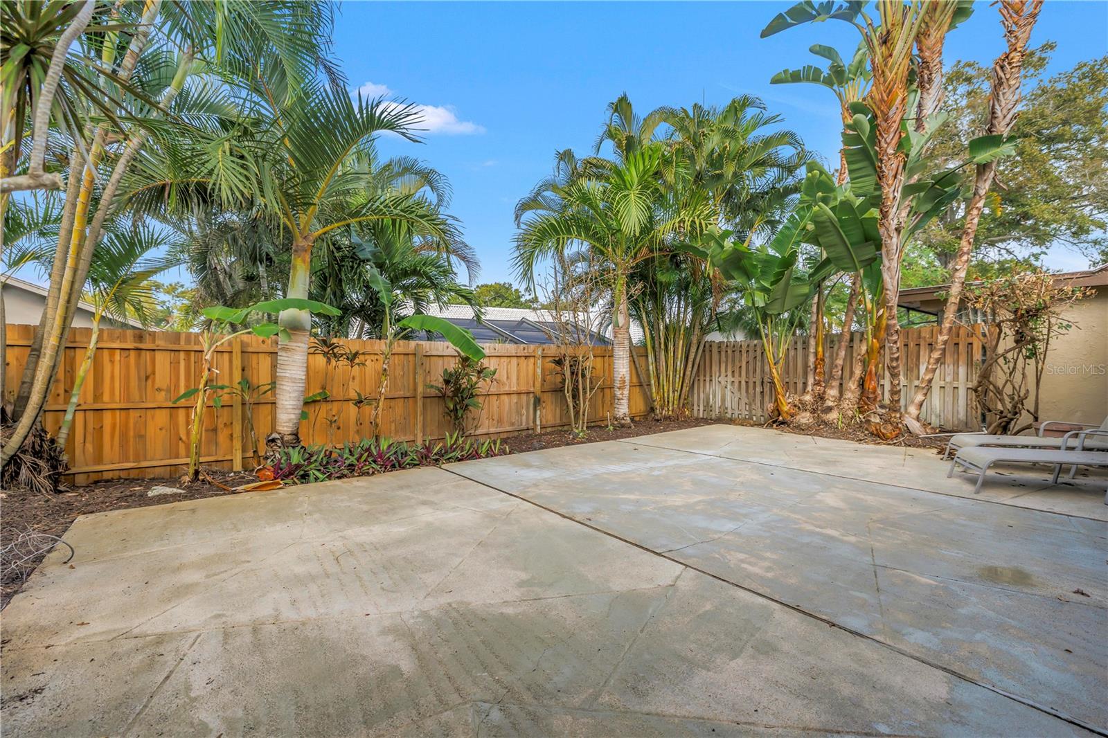 Image 2 of 20 For 10494 98th Street