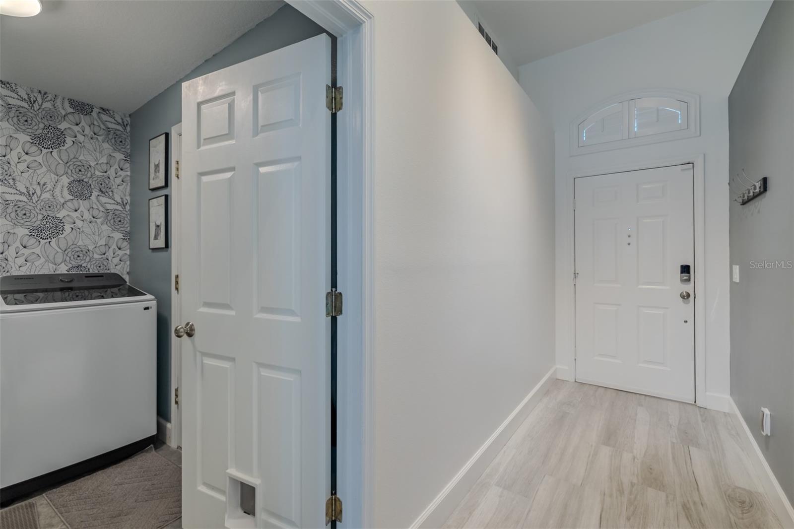 Image 23 of 30 For 13419 Eudora Place