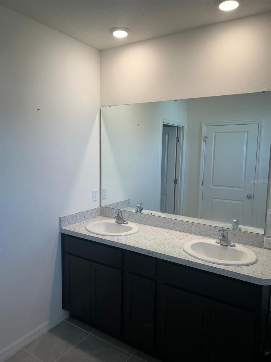 Image 15 of 16 For 33518 Elm Hill Branch