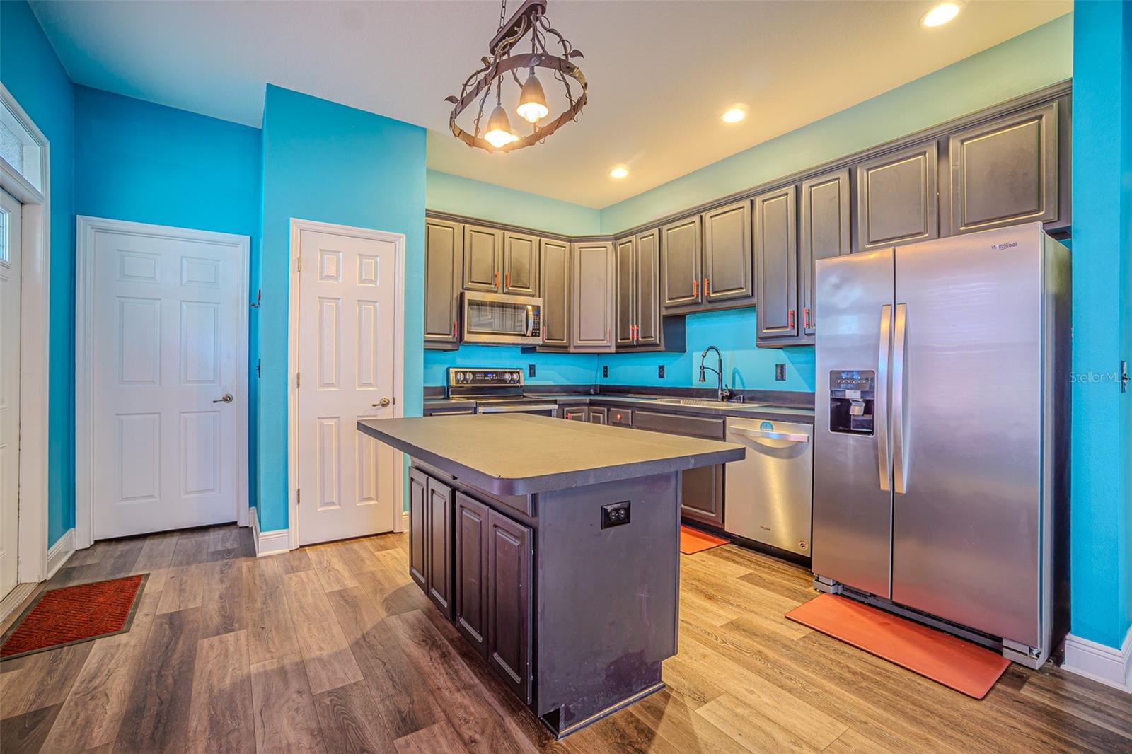 Image 11 of 33 For 6460 Ashville Drive