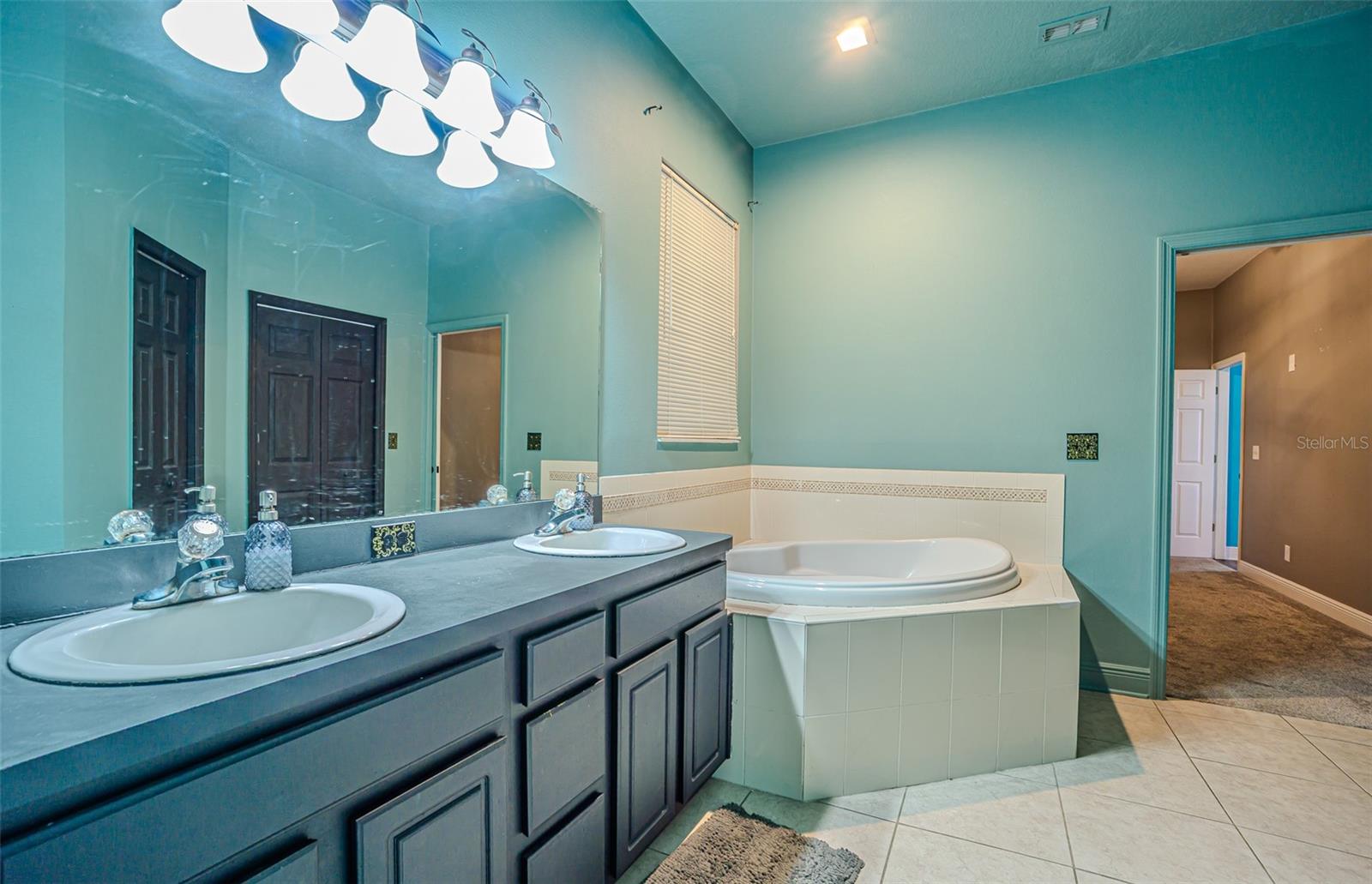 Image 18 of 33 For 6460 Ashville Drive