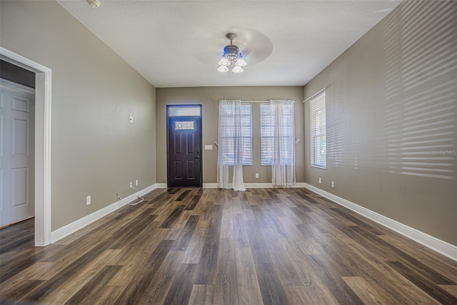 Image 7 of 33 For 6460 Ashville Drive