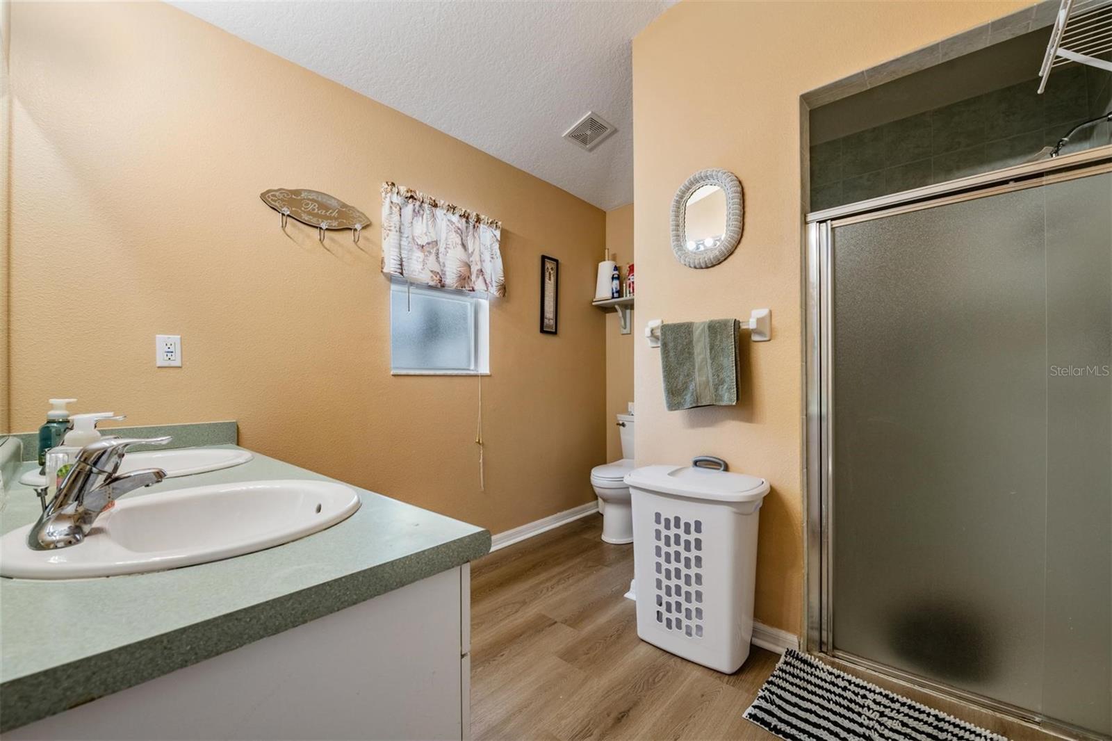 Image 13 of 23 For 6431 Taylor Court