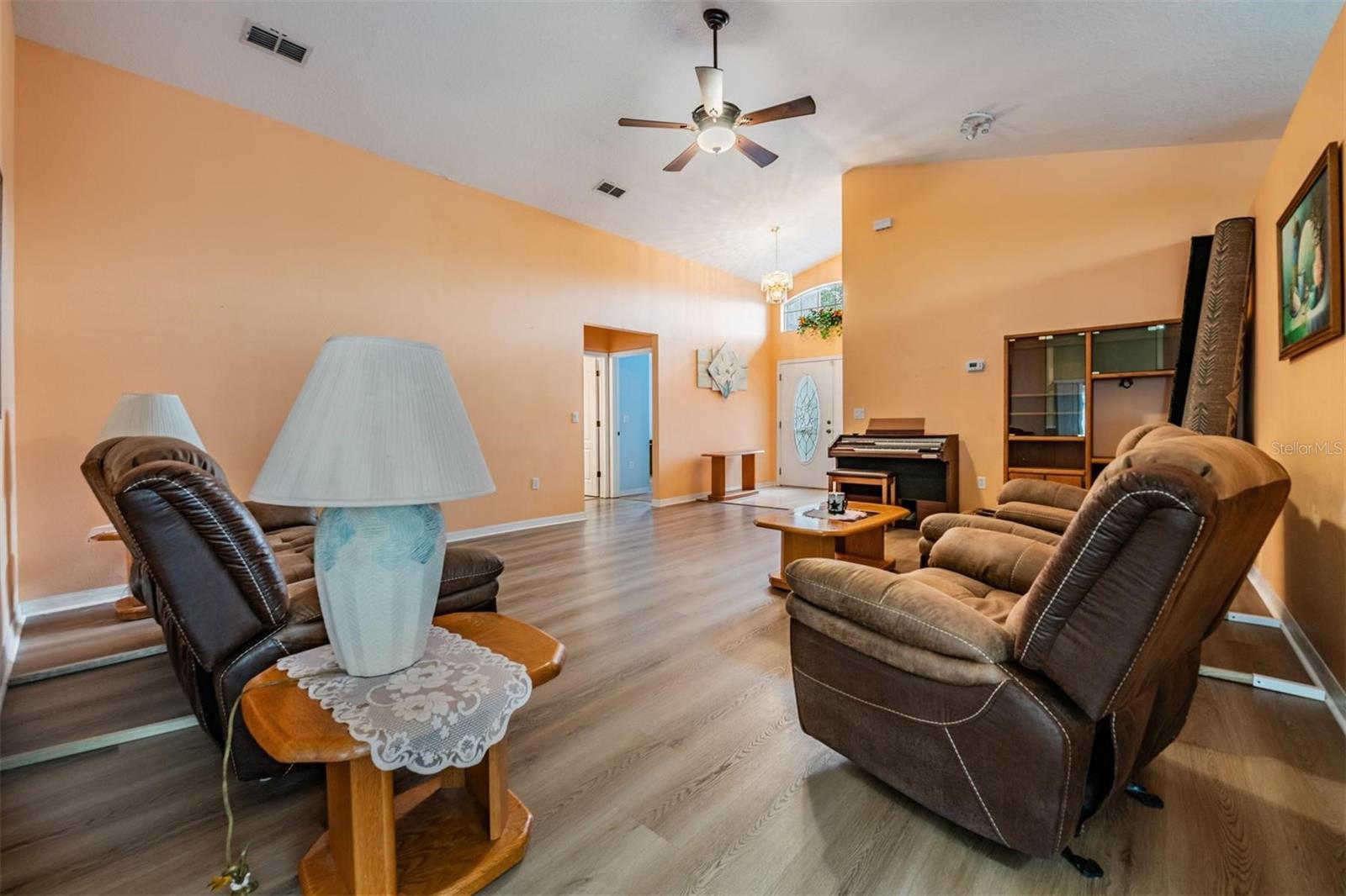 Image 5 of 23 For 6431 Taylor Court