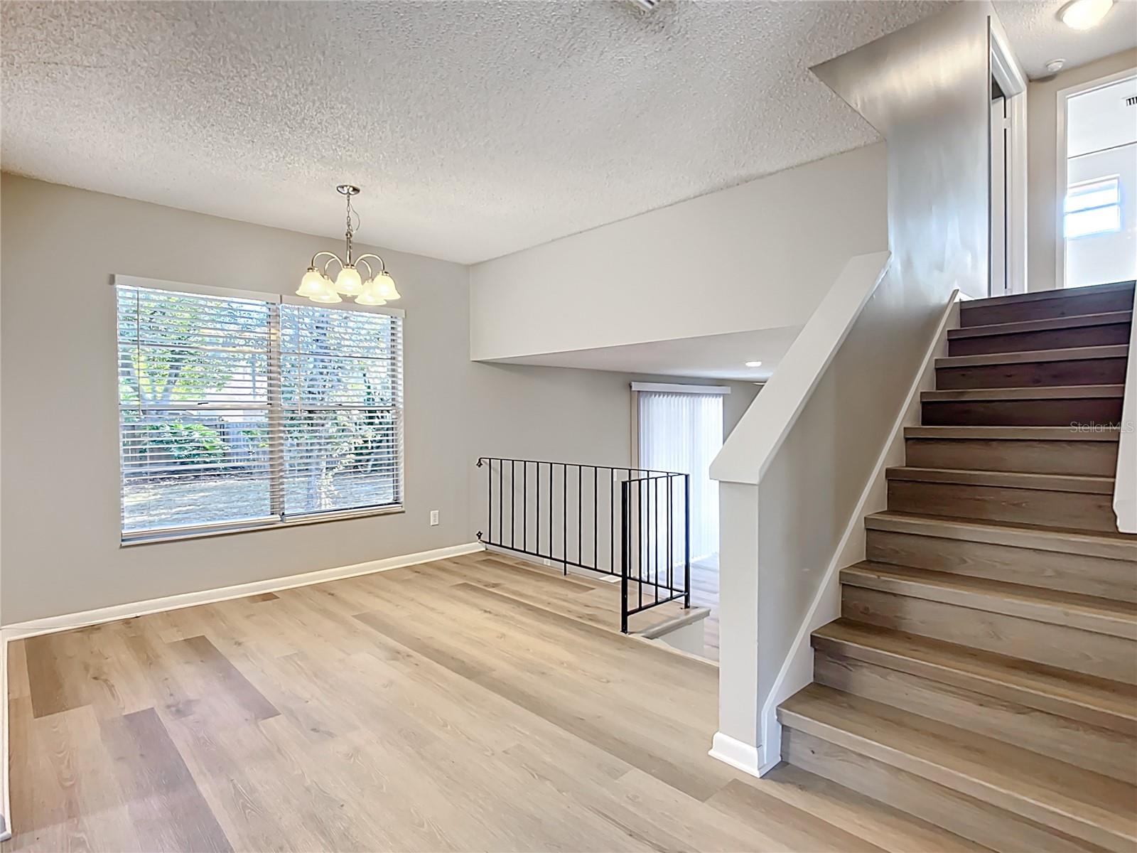 Image 12 of 32 For 632 Ephrata Drive