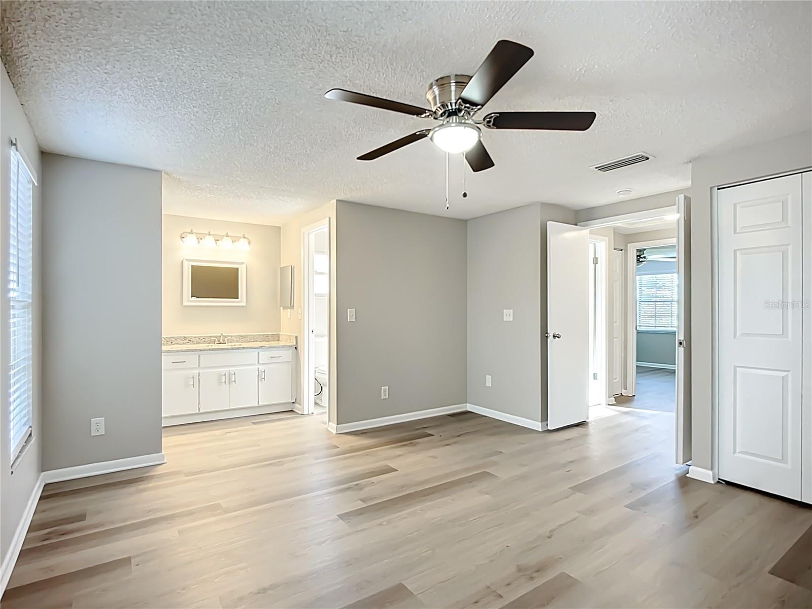 Image 14 of 32 For 632 Ephrata Drive