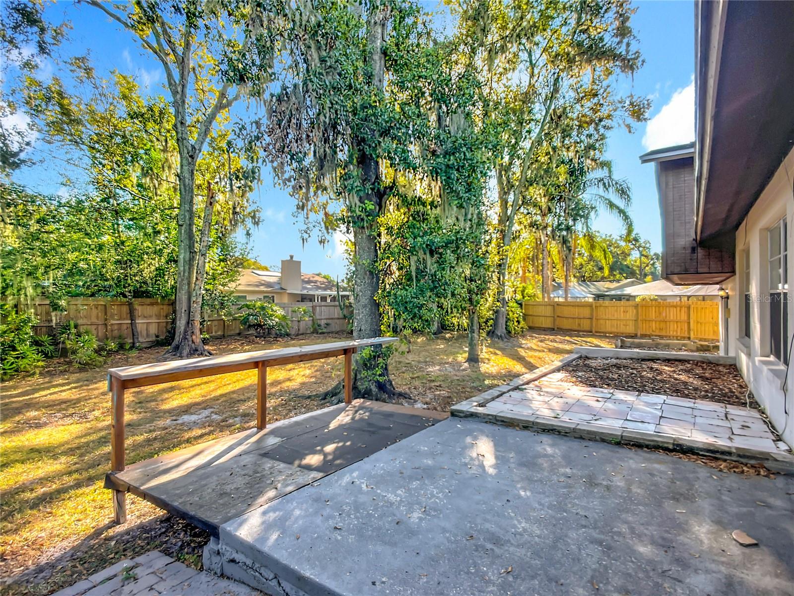 Image 28 of 32 For 632 Ephrata Drive