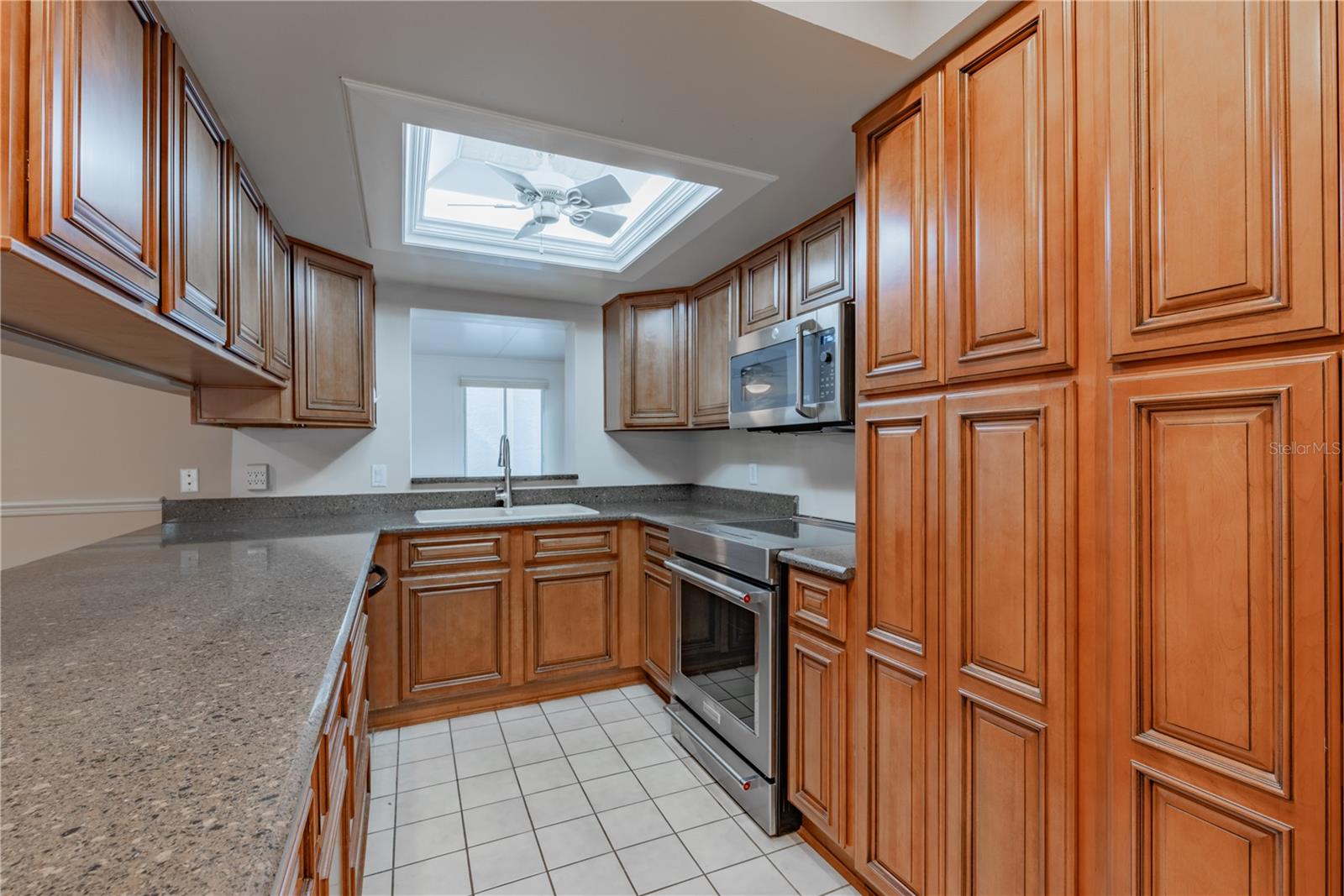 Image 13 of 31 For 3401 Pico Drive