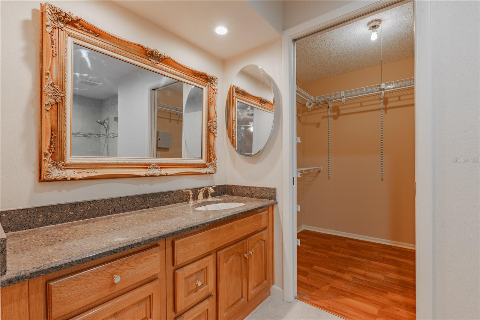 Image 22 of 31 For 3401 Pico Drive