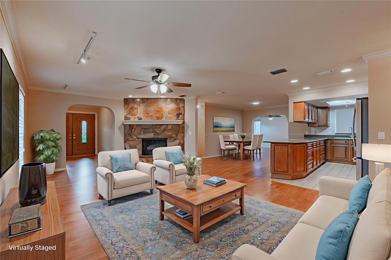 Image 8 of 31 For 3401 Pico Drive