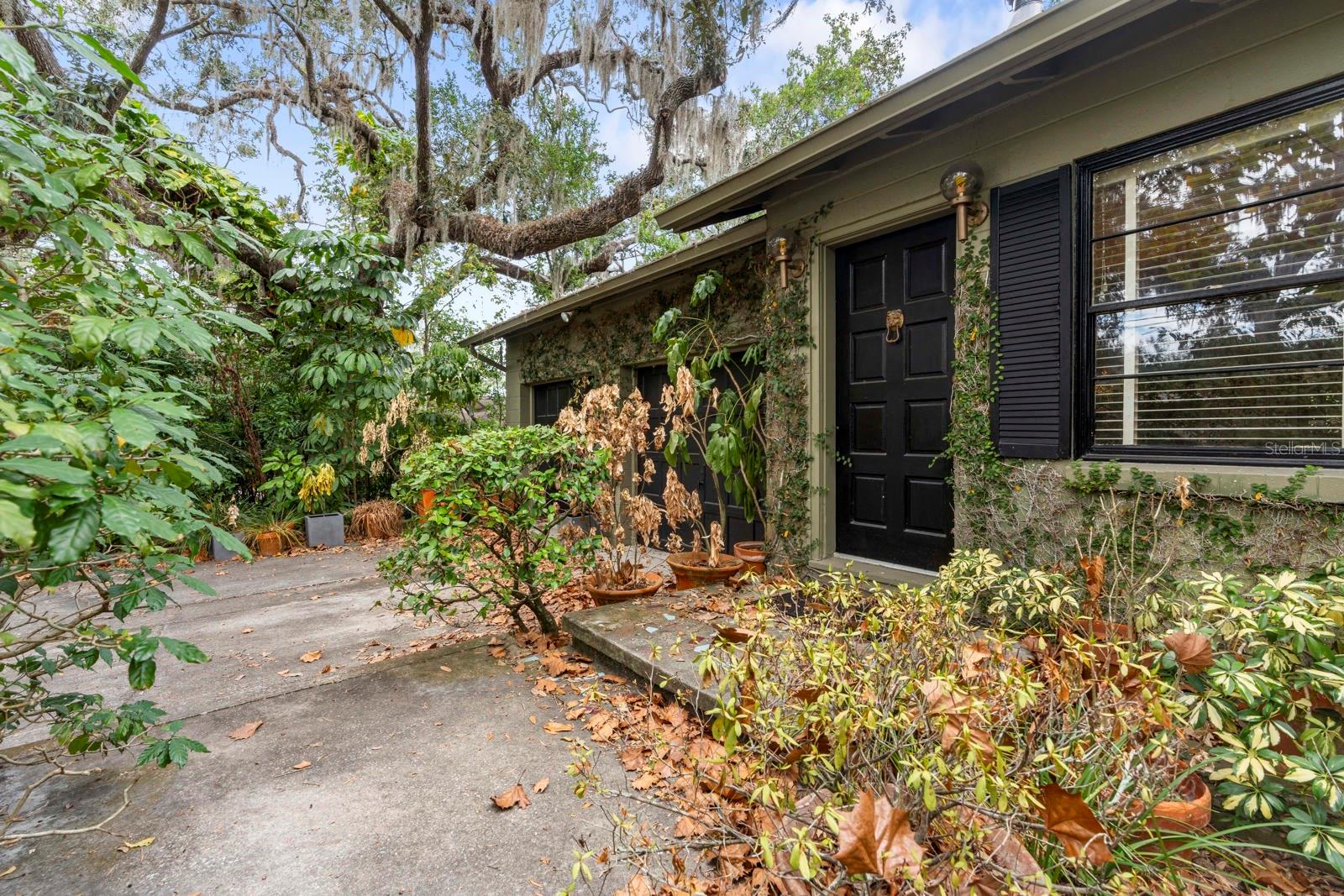 Image 12 of 67 For 617 Riverhills Drive