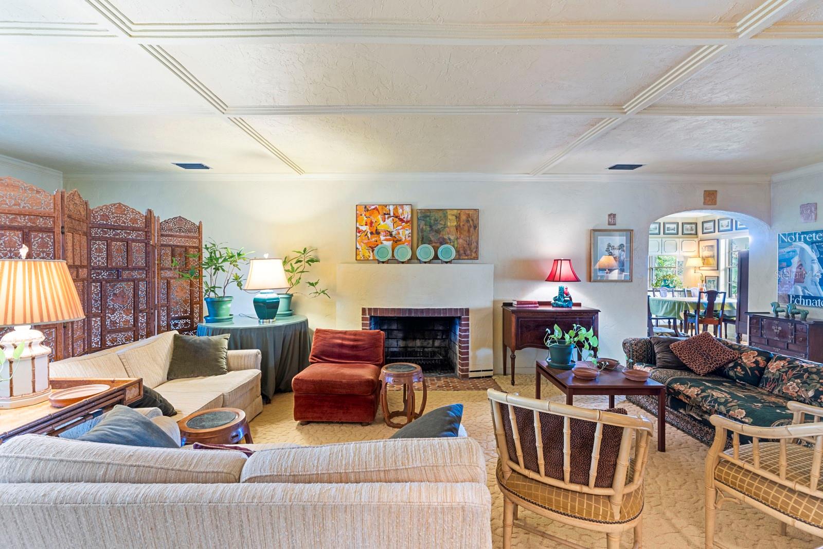 Image 15 of 67 For 617 Riverhills Drive