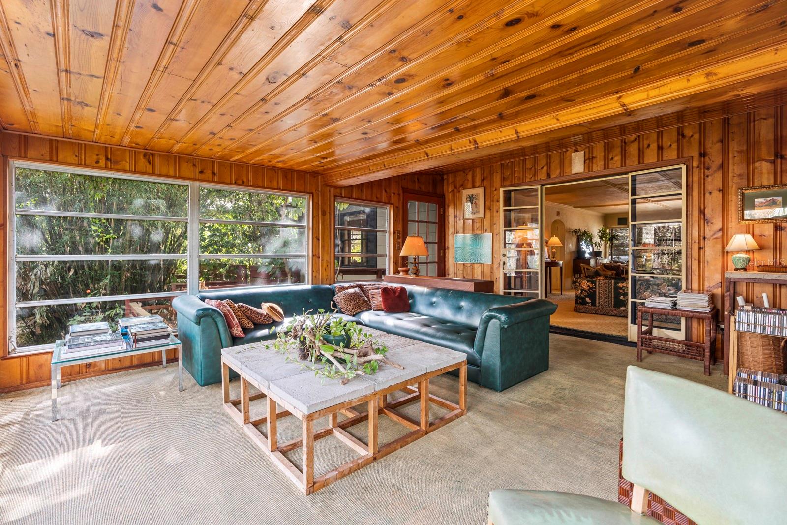 Image 21 of 67 For 617 Riverhills Drive