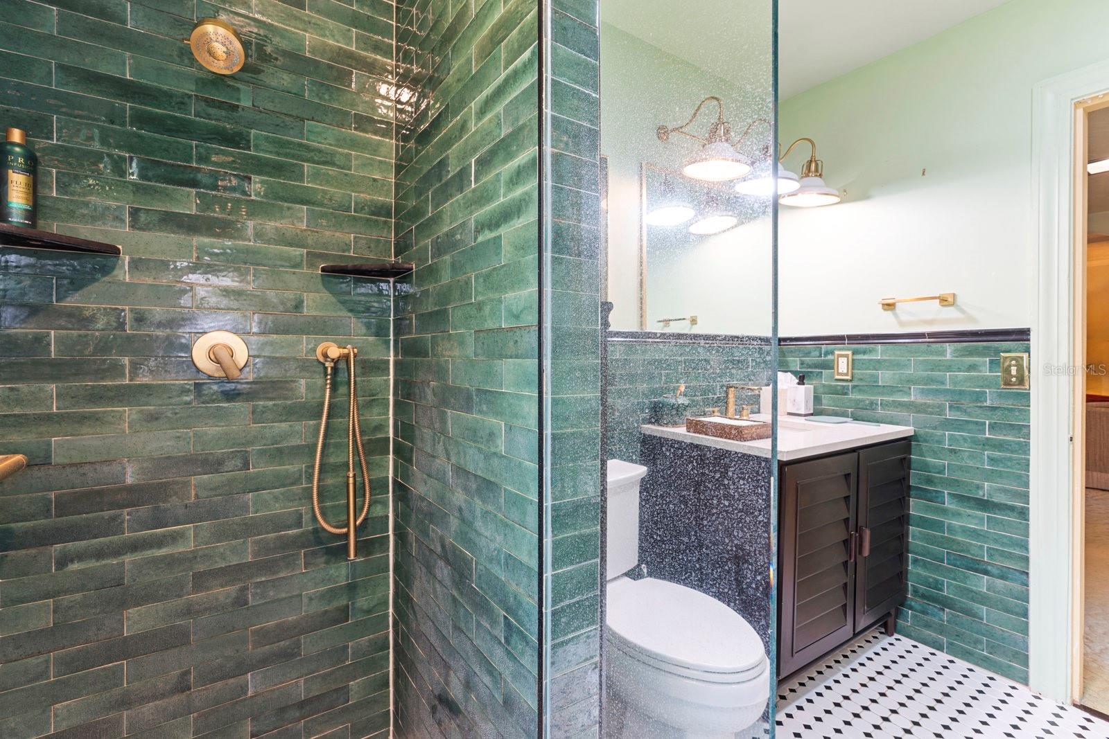 Image 26 of 67 For 617 Riverhills Drive