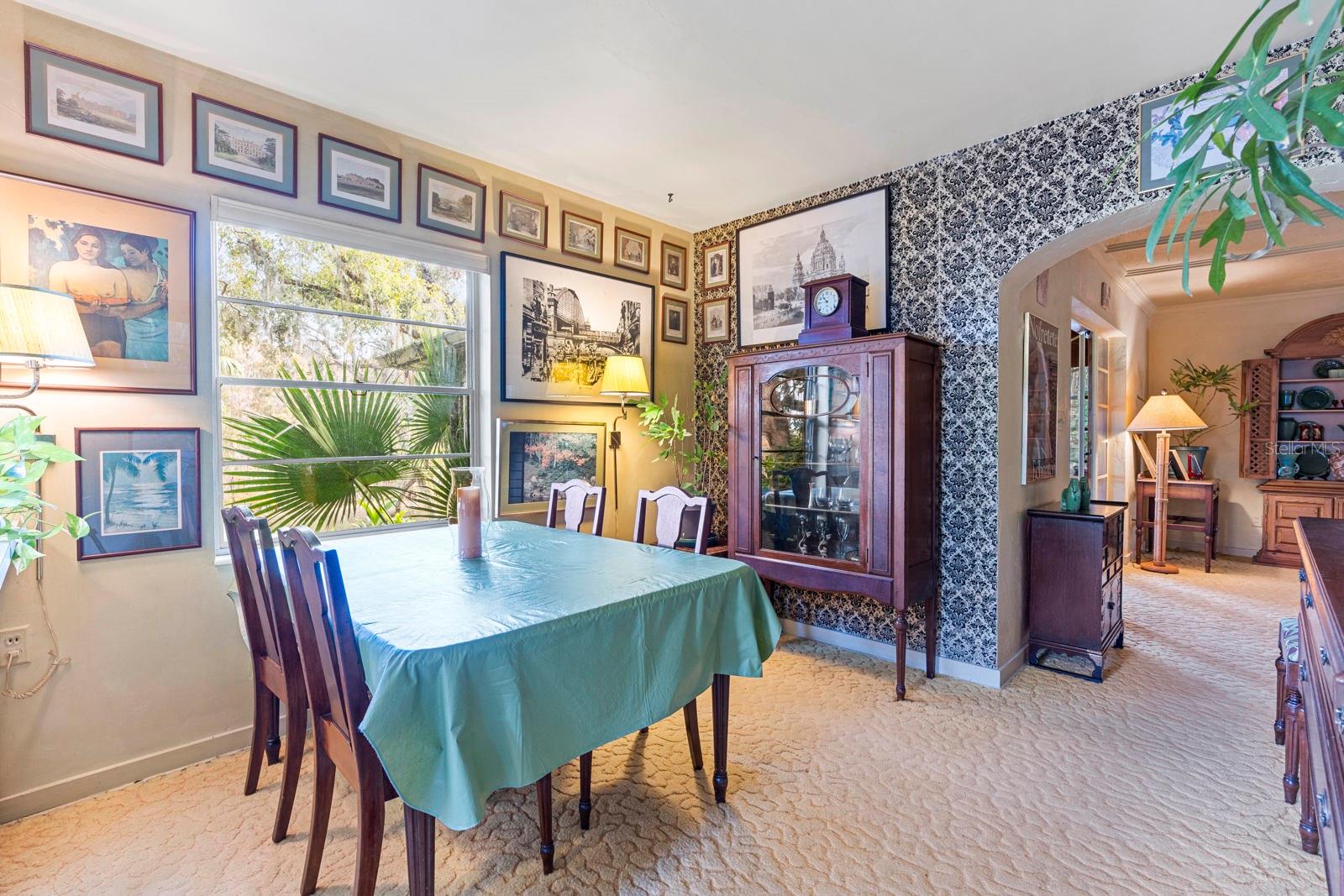 Image 31 of 67 For 617 Riverhills Drive