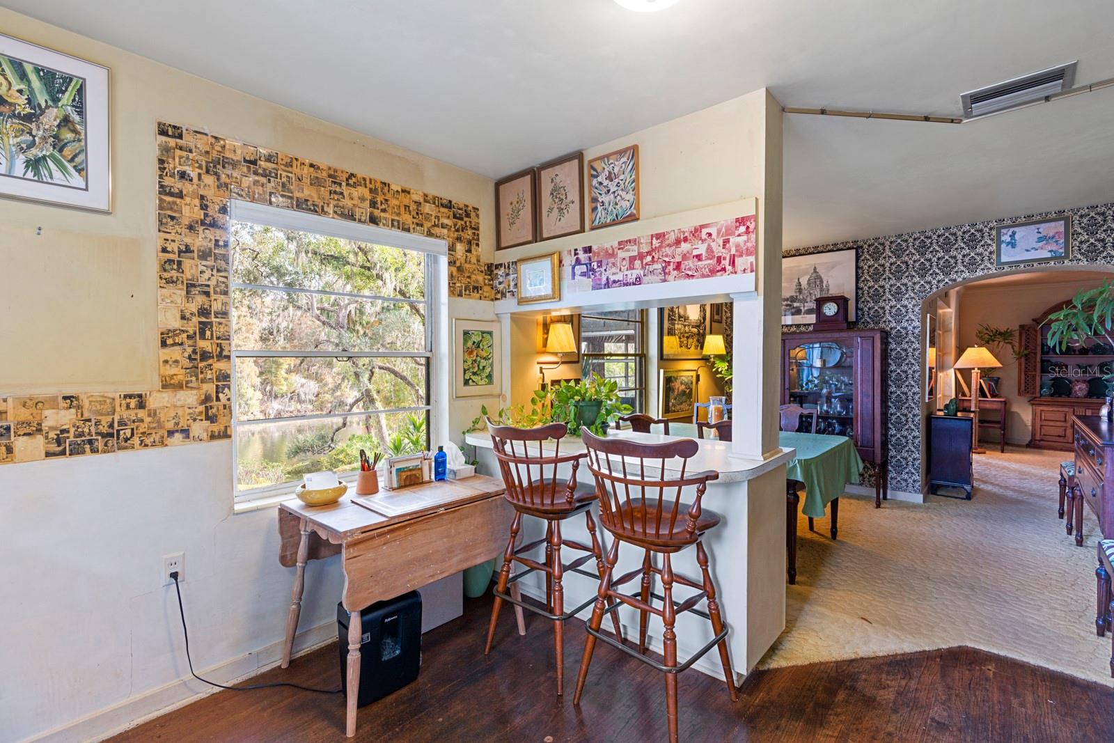 Image 33 of 67 For 617 Riverhills Drive