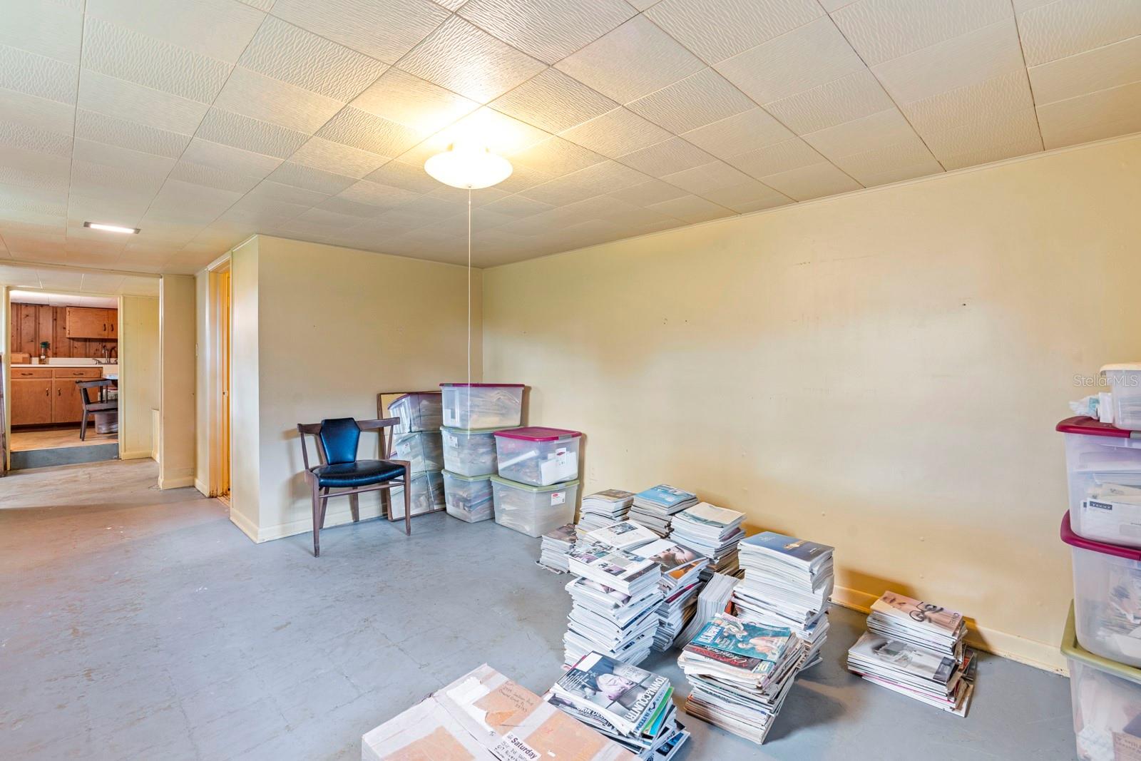 Image 44 of 67 For 617 Riverhills Drive